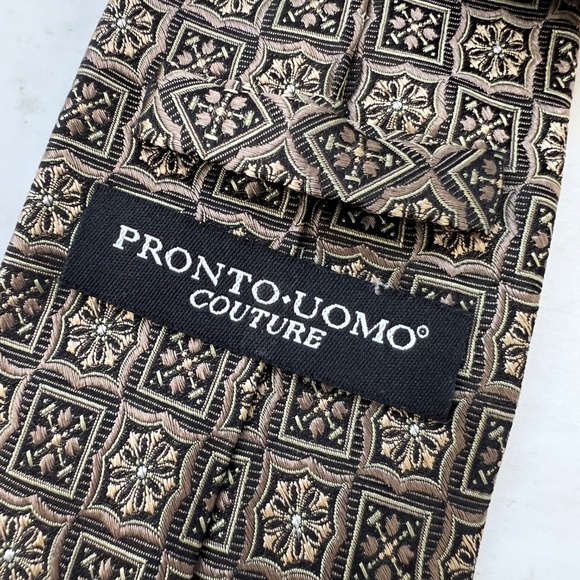 Pronto-Uomo Couture Neck Tie Necktie 100% Silk Black Gold Squares - Picture 5 of 6